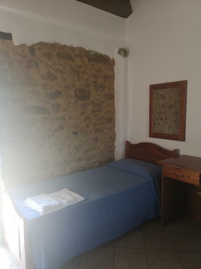 Sperone Agriturismo Villa Assoro Eksteriør billede